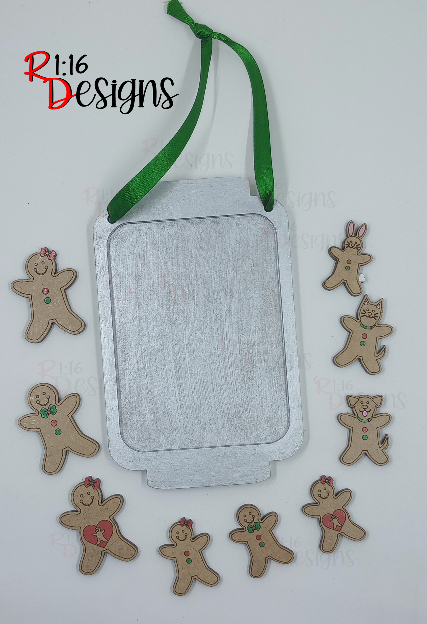 Gingerbread Family Ornament